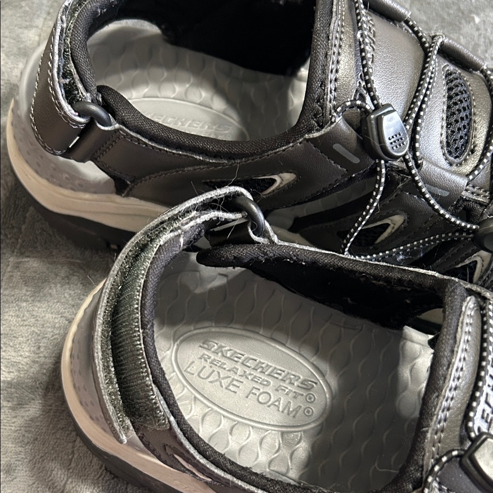 ☘️Skechers Men's Black Athletic Sandals - Picture 7 of 9